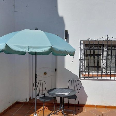 Modern Apartment, Walking Distance Of The Sea Nerja Exterior foto